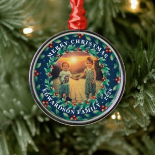 Frohe Weihnachten Stechpalmenbeeren Familienfoto Ornament Aus Metall
