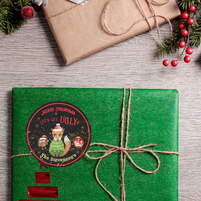 Frohe Weihnachten & Ugly Sweater Fox Runder Aufkleber (Merry Christmas & Ugly Sweater Fox Classic Round Sticker)
