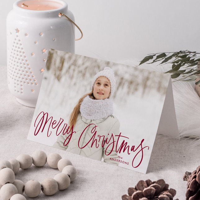 Frohe Weihnachten Whimsical Cranberry Script Foto (Von Creator hochgeladen)