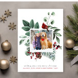 Frohe Weihnachten Winter Roter Kardinal Foto<br><div class="desc">Schöne und schlichte,  moderne Familienurlaub Grußkarte mit Ihrem Foto gerahmt von einer naturlich inspirierten Aquarell eines roten Kardinals und saisonale Winterwaldstätte. Sie können Ihre Weihnachtsgrüße,  Ihre Familiennamen und das Jahr personalisieren.</div>