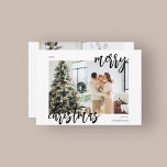Frohe Weihnachts-Foto-Weihnachtskritik Feiertagskarte<br><div class="desc">Einfache Weihnachts-Karte zeigt Frohe Weihnachten in modernen Pinselskripten.</div>