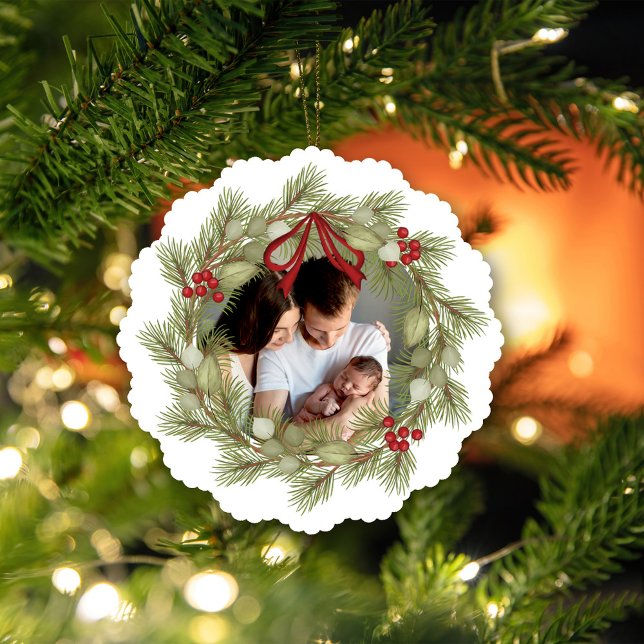 Frohe Weihnachts-Foto Wreath Holly Berries Ornament Karte (Merry Christmas photo ornament greeting cards. )