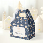Frohe Weihnachts-Gefallen Box mit Gold Bow Geschenkschachtel<br><div class="desc">Mit dieser eleganten Weihnachtsgeschenkbox verleihen Sie Ihrem Geschenk den Charme Ihres Urlaubs. Mit einem festlichen Marinesturm mit Wasserfarben-Kerzen,  Sternen,  Kränzen und einem goldenen Bogen ist es perfekt für Kekse,  Leckereien oder kleine Urlaubsgeschenke. Personalisiert mit Ihrem Familiennamen macht diese Box Feiern noch interessanter.</div>