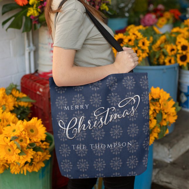 Frohe Weihnachts Navy Blue Silver Snowflakes Tasche (Merry Christmas navy blue and silver pattern tote bag)