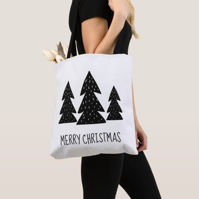 Frohe Weihnachts Pine Trees Scandi Schwarz-weiß Tasche (Von Nahem)