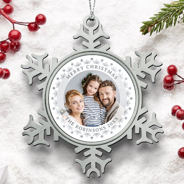 Frohe Weihnachts Regal Custom Foto Stilvoll Silber Schneeflocken Zinn-Ornament (Von Creator hochgeladen)