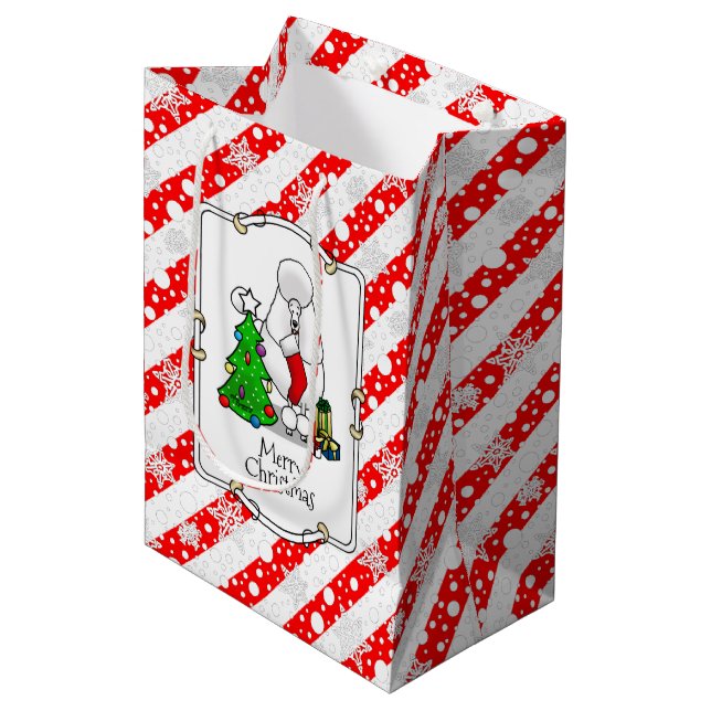 Frohe Weihnachtsbaum 2 Poodle (weiß) Hund Niedlich Mittlere Geschenktüte (Vorderseite Schrägansicht)