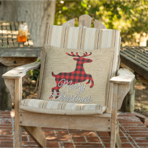 Frohe Weihnachtsbühne auf Red Black Buffalo Karo Kissen