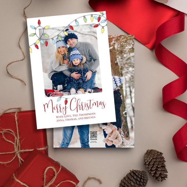 Frohe Weihnachtsfeiertage Niedliche String Lights  Feiertagskarte (Merry Christmas cute calligraphy script two photo greeting card template. )