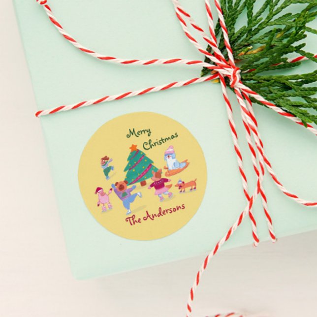 Frohe Weihnachtshunde Eis Skaten Name Pastel Yello Runder Aufkleber (Von Creator hochgeladen)