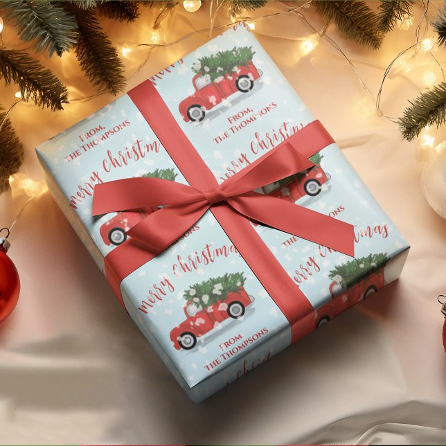 Frohe Weihnachtskalligraphie Niedlich Rustikaler R Geschenkpapier (Merry Christmas cute red calligraphy script rustic red truck wrapping paper. )