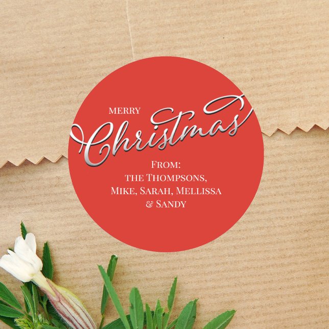 Frohe Weihnachtskalligraphie Winter Red Green Kari Runder Aufkleber (Simple Merry Christmas holiday silver calligraphy circle sticker. With a solid red background. )