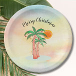Frohe Weihnachtspalmen Pappteller<br><div class="desc">Die Teller im Inselstil sind mit handgezogenen Palmen geschmückt,  die mit Lichtern auf Aquarellfarben geschmückt sind. Sie sagen frohe Weihnachten,  aber du kannst die Worte ändern,  wenn du willst. Weil wir unsere eigenen Kunstwerke erstellen,  werden Sie dieses exakte Bild von anderen Designern nicht finden. Original Wasserfarbe © Michele Davies.</div>