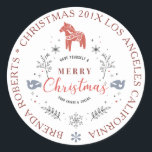 Frohe Weihnachtsschmuck niedliche Tiere & Typograf Runder Aufkleber<br><div class="desc">Weihnachtsschmuck mit fröhlicher Weihnachtstypografie, niedlichen Vögeln, einem Pferd und Blattwerk. Optional anpassbarer Text.</div>