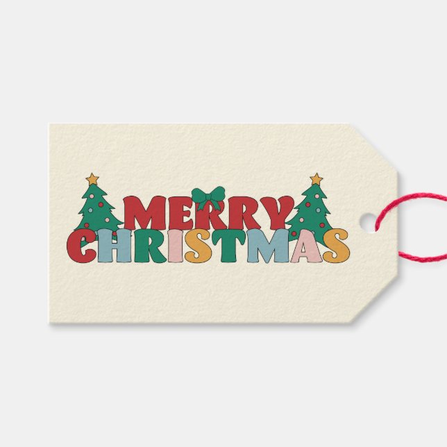 Frohe Weihnachtstypografie dekoriert Pine Tree Geschenkanhänger (Vorderseite (Horizontal))