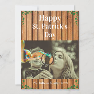 Frohen St. Patricks Tag Shamrocks Familie ein Foto Feiertagskarte