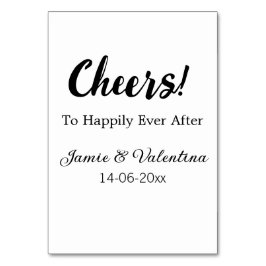 Fröhlich nach dem Hinzufügen von Paarnamendatum Tischnummer