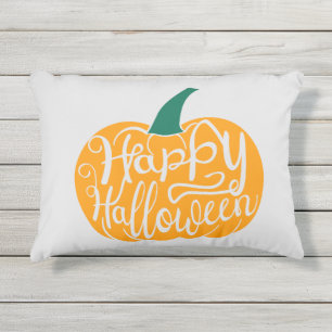Fröhliche Halloween-Schrift auf geschnitztem Kürbi Kissen Für Draußen