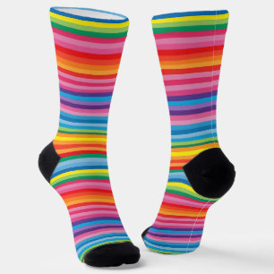 Fröhliche Regenbogenstreifen Socken