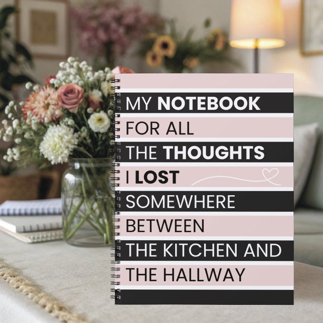 Fröhliche rosa und schwarze Streifen Notizbuch (Playful striped notebook celebrating scattered thoughts, fun modern office supplies for busy minds.)
