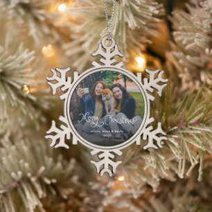 Fröhliche Weihnachten Whimsical Schrift Familienfo Schneeflocken Zinn-Ornament