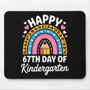 Fröhlicher 67. Tag im Kindergarten 67 Meme 6 7 Lus Mousepad
