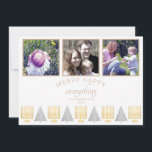 Fröhlicher Happy Tan Simple 3 Foto Collage Feiertagskarte<br><div class="desc">Personalisieren Sie diese 3 Foto Collage Urlaubskarten in einer einfachen bräunlichen und weißen Merry Happy Alles interreligiöse Design. Eine moderne Mischung aus Schriftart in neutraler Bräunungsfarbe verleiht dem Gaumen ein besonderes Augenmerk und die Reihe von fünf vergoldeten Menorahs und vier silbergrauen Bäumen mit Polka-Punkten macht diese flachen Urlaubskarten zu einer...</div>