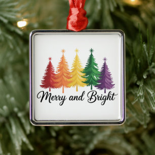 Fröhlicher und heller Regenbogen-Weihnachtsbaum Ga Ornament Aus Metall