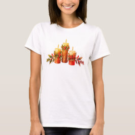 Fröhlicher Weihnachtskerzen-Tischschmuck auf Weiß T-Shirt