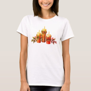 Fröhlicher Weihnachtskerzen-Tischschmuck auf Weiß T-Shirt