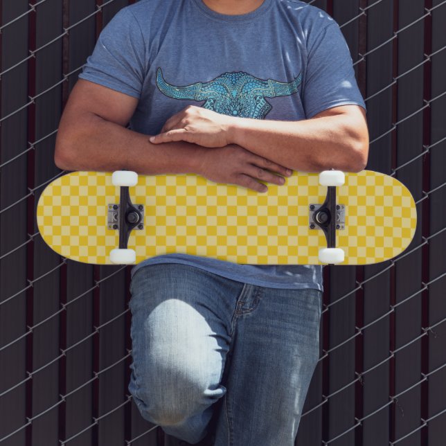 Fröhliches gelbes Karomuster Skateboard (Außenbereich 3)