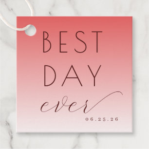 Fröhliches Korallenrosa minimalistisches Hochzeits Geschenkanhänger