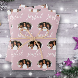 Fröhliches Pastellrosa Schriftzug Weihnachts-Foto Geschenkpapier Set