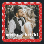 fröhliches und helles Weihnachtsbaumpaar Foto rot Quadratischer Aufkleber<br><div class="desc">Merry und Bright | Moderne Weihnachtsfamilie Foto Keramik Ornament</div>