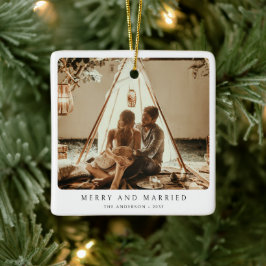 Fröhliches und Verheiratetes Minimalistisches Foto Keramikornament