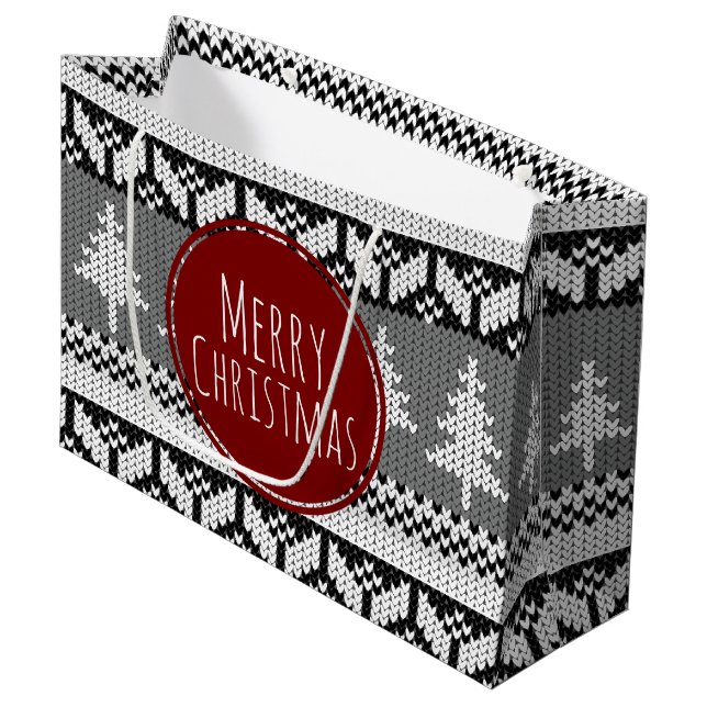 Fröhliches Weihnachtsbaum-graues nordisches Muster Große Geschenktüte (Vorderseite Schrägansicht)