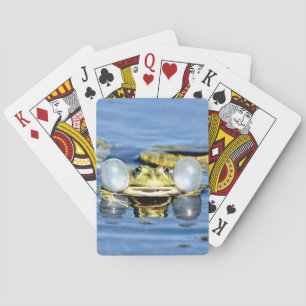 Frosch in Wasser mit Luftsaure Spielkarten