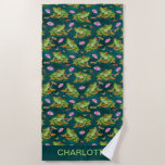 Frosch-tropisches Strandtuch<br><div class="desc">Dieses niedliche Muster umfaßt Hand-gezeichnete Frösche auf Lilienauflagen in einem dunkelblauen Teich mit kleinen orange Fischen,  Libellen und Schmetterlingen.</div>