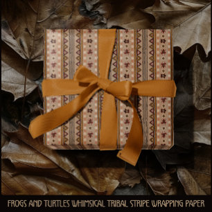 Frösche und Schildkröten Whimsicaler Stammesstreif Geschenkpapier