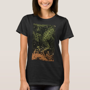 Froschschwimmen im Moos im Stil der viktorianische T-Shirt