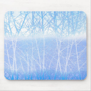Frostige nebelige Bäume Baby Blau Mousepad