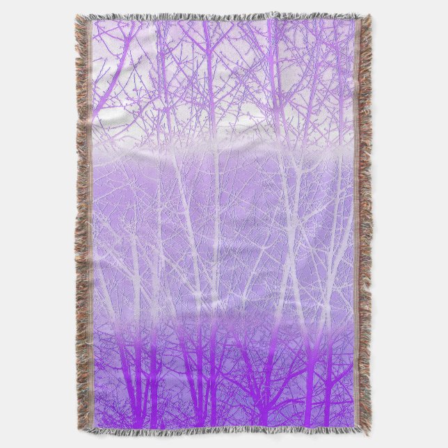 Frosty Misty Trees in Lilac Lavender Decke (Vorderseite Vertikal)