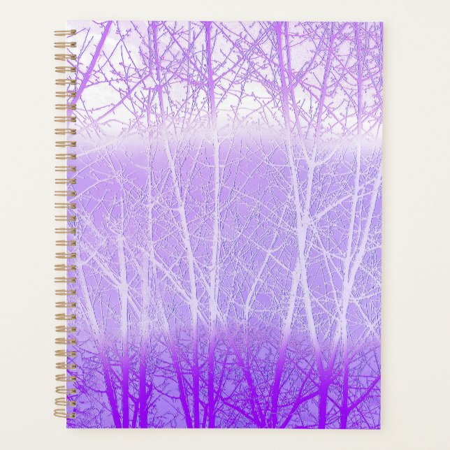 Frosty Misty Trees in Lilac Lavender Planer (Vorderseite)