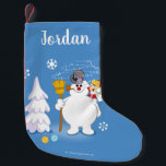 Frosty the Snowman™ | Winterspass von Frosty & Kar Kleiner Weihnachtsstrumpf<br><div class="desc">Karo aus Karen bringt Frosty the Snowman zum Leben,  um draußen Winterspass zu haben!</div>