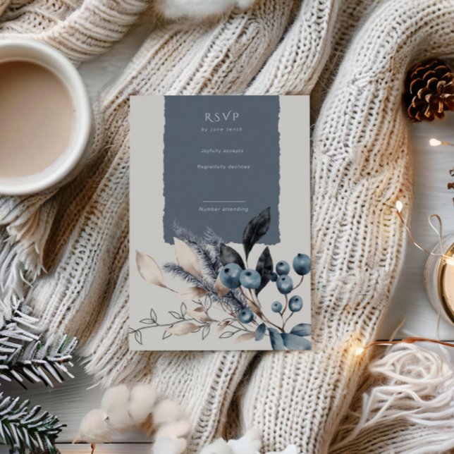 Frosty Winter Floral Vertical RSVP Card Karte (Von Creator hochgeladen)