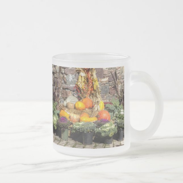 Früchte der Herbsternte Mattglastasse (Rechts)