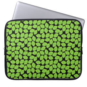 Fruchtige grüne Limes, schwarzer Hintergrund, um s Laptopschutzhülle