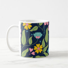 Frühjahrsmuster auf dunkelblauem Muster Kaffeetasse
