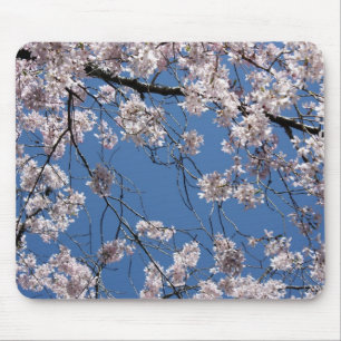 Frühling hat entsprungenes Mousepad