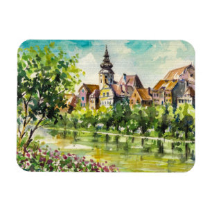 Frühling in der kleinen Stadt auf dem Fluss Magnet
